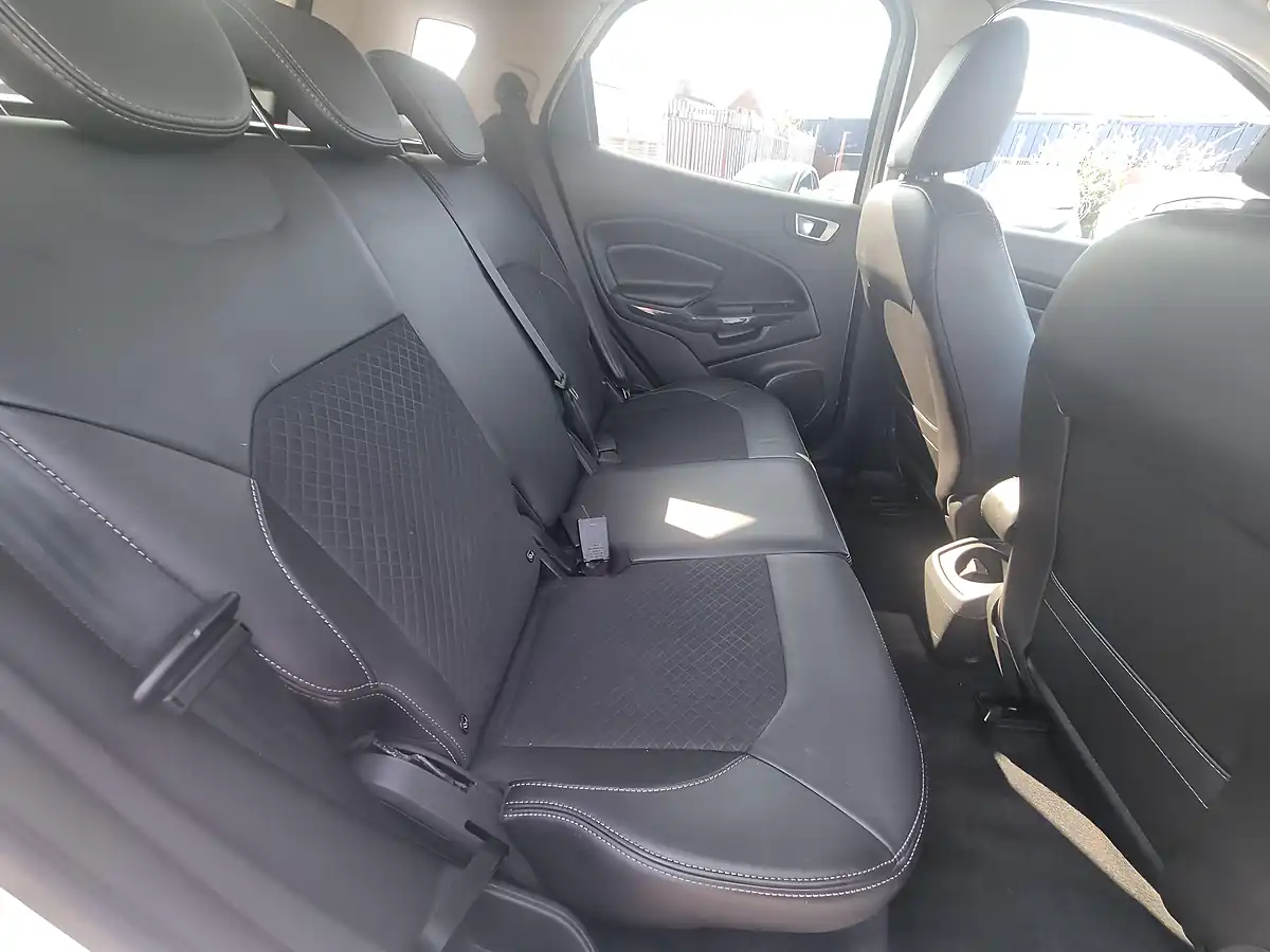 Used 2015 Ford Ecosport Titanium White - Interior and Exterior details 6