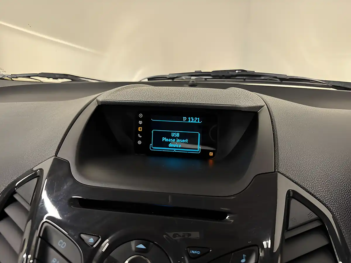Used 2015 Ford Ecosport Titanium Yellow - Interior and Exterior details 18