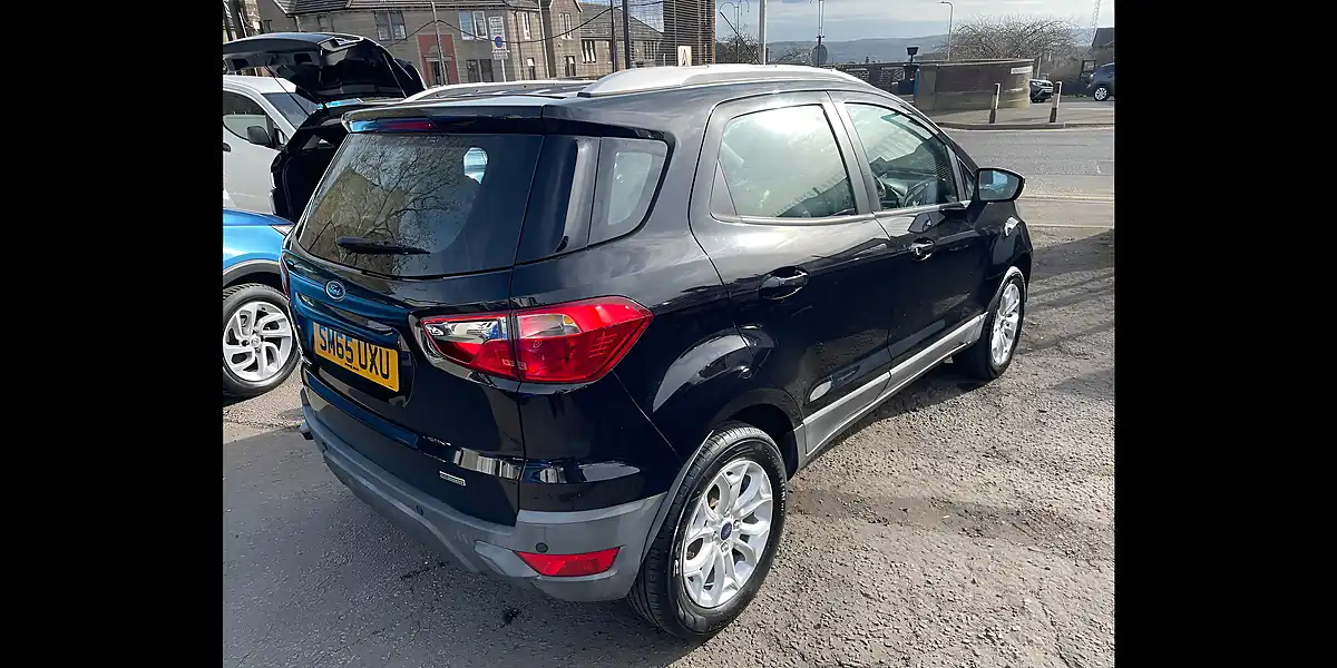 Used 2015 Ford Ecosport Zetec Black - Interior and Exterior details 18