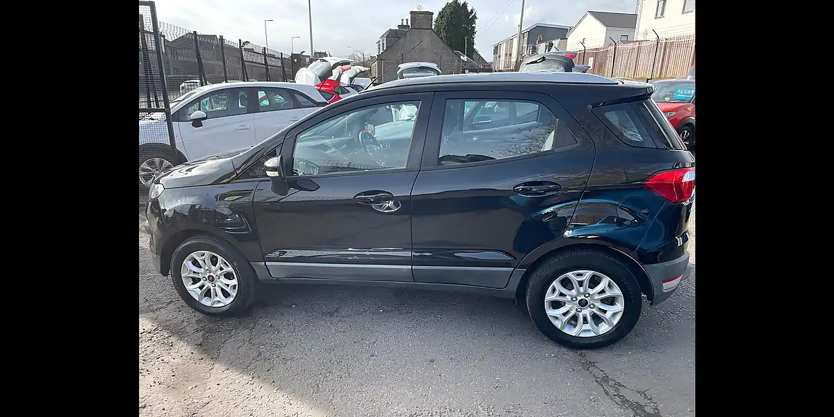Used 2015 Ford Ecosport Zetec Black - Interior and Exterior details 6