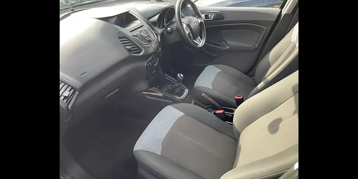 Used 2015 Ford Ecosport Zetec Black - Interior and Exterior details 7