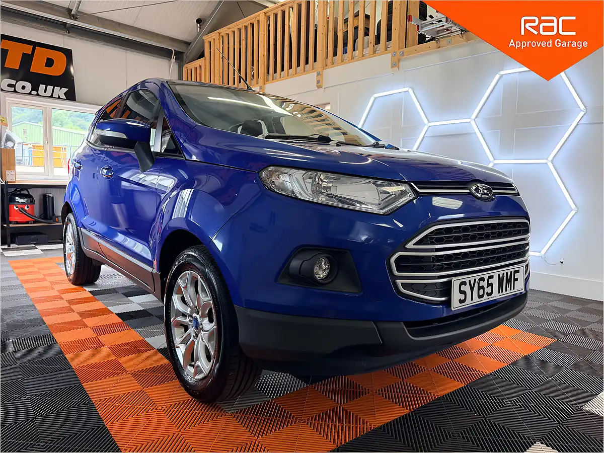 Used 2015 Ford Ecosport Zetec Blue - Front View