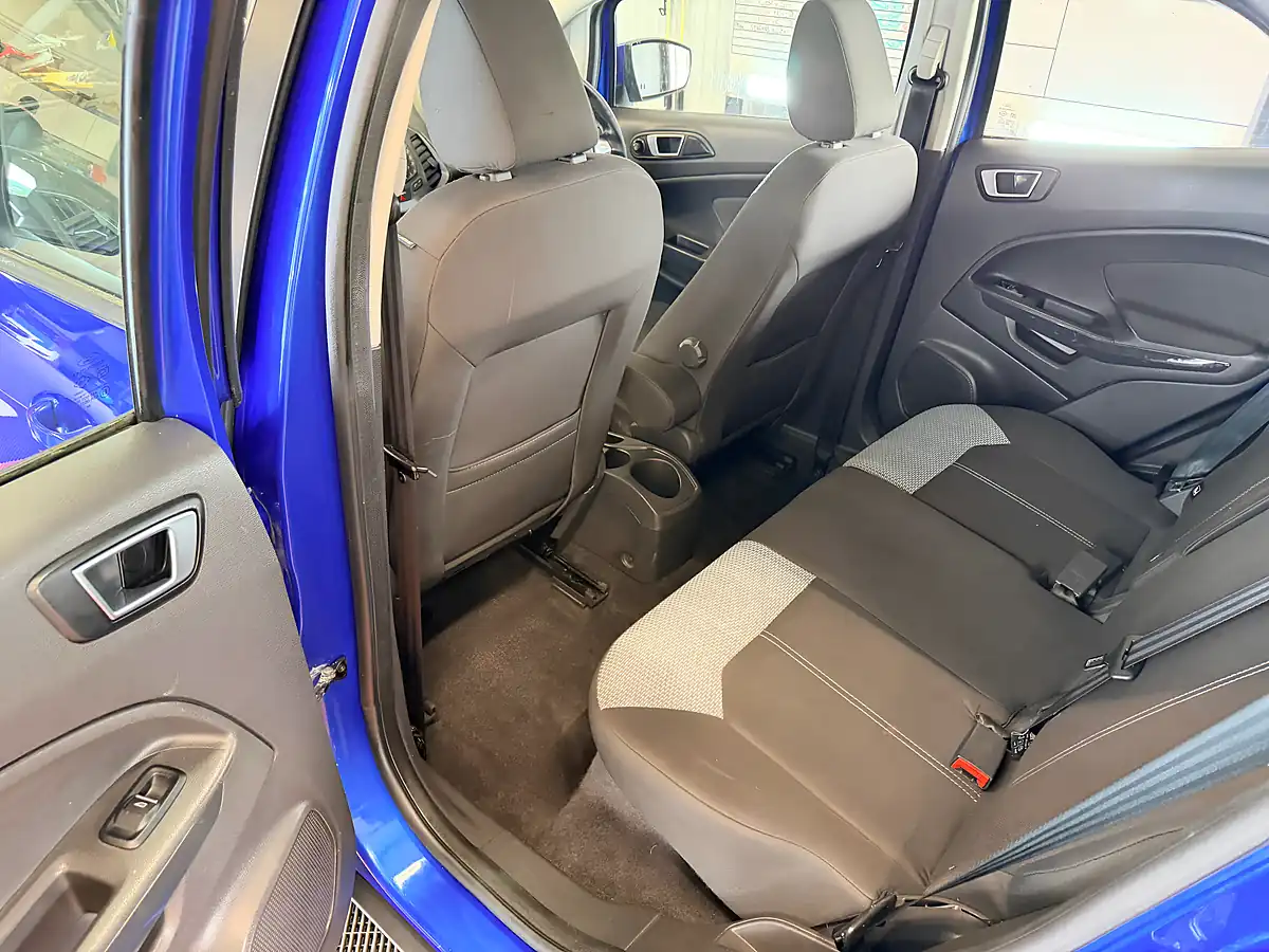 Used 2015 Ford Ecosport Zetec Blue - Interior and Exterior details 18