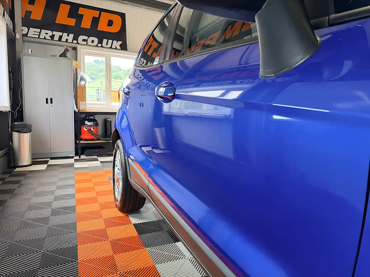 Used 2015 Ford Ecosport Zetec Blue - Interior and Exterior details 6