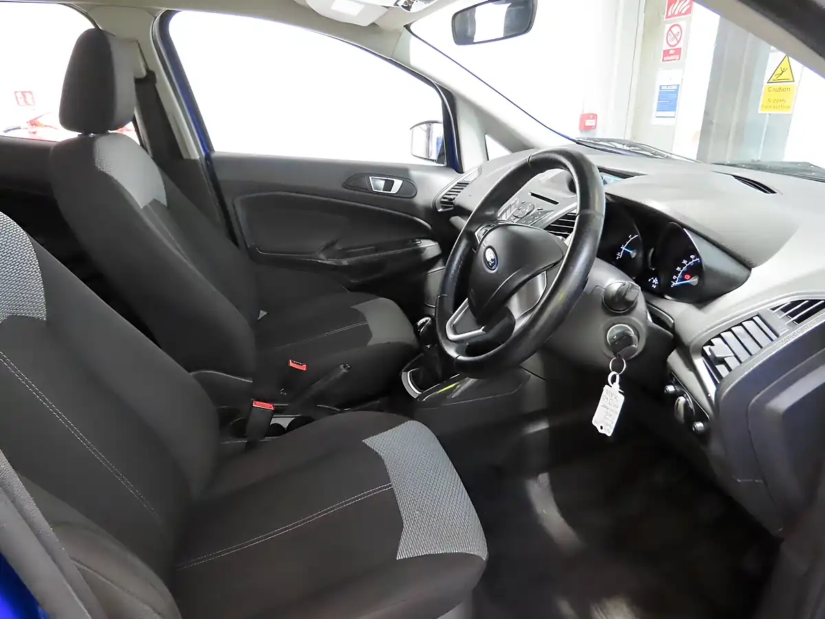 Used 2015 Ford Ecosport Zetec Blue - Interior and Exterior details 8