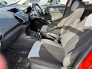 Used 2015 Ford Ecosport Zetec Red - Interior and Exterior details 11