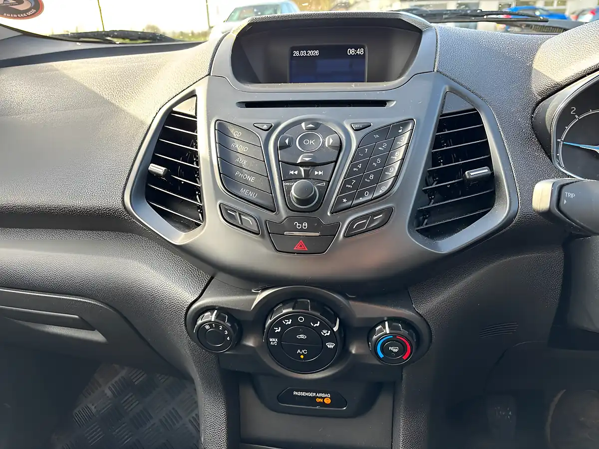 Used 2015 Ford Ecosport Zetec Red - Interior and Exterior details 14