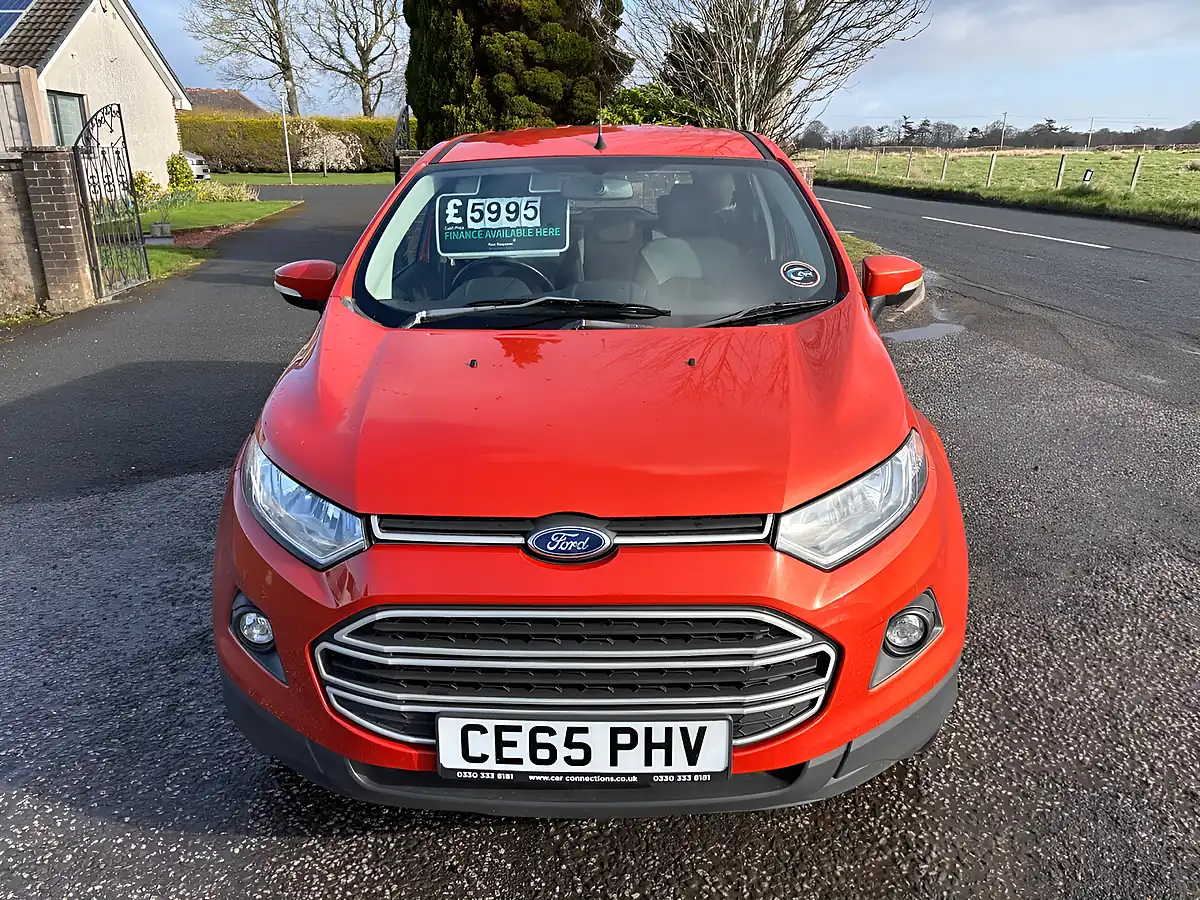 Used 2015 Ford Ecosport Zetec Red - Interior and Exterior details 8