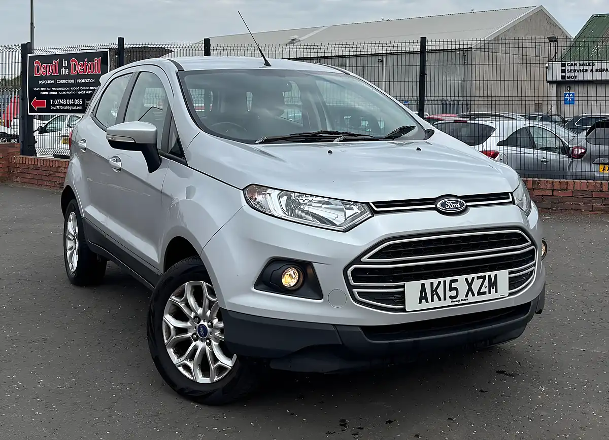 Used 2015 Ford Ecosport Zetec Silver - Front View