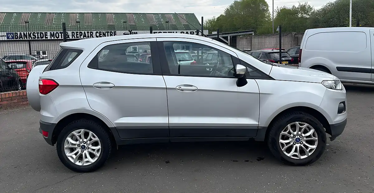 Used 2015 Ford Ecosport Zetec Silver - Interior and Exterior details 3