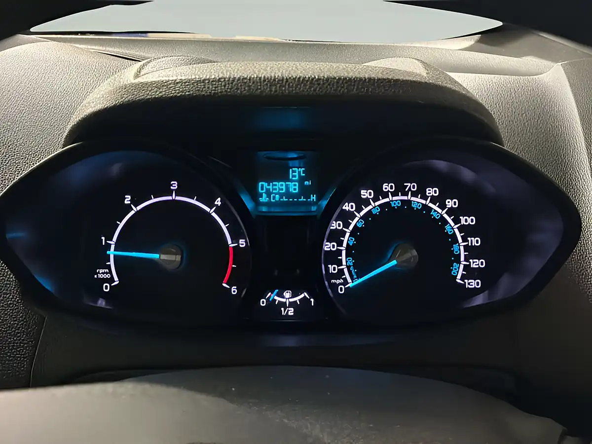 Used 2015 Ford Ecosport Zetec Smoke Grey - Interior and Exterior details 12