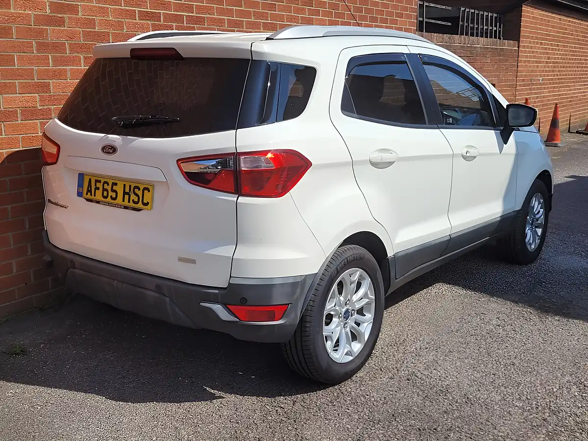 Used 2015 Ford Ecosport Zetec White - Interior and Exterior details 6
