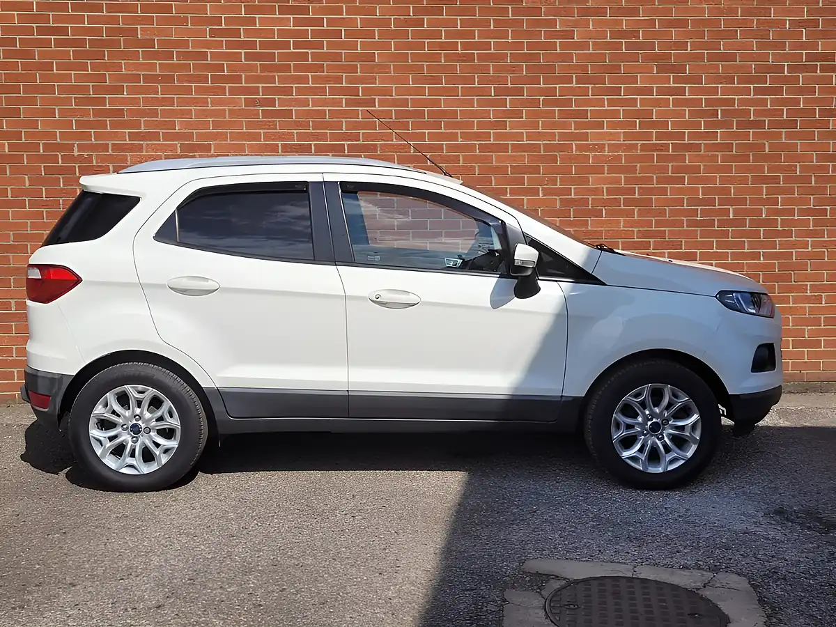 Used 2015 Ford Ecosport Zetec White - Interior and Exterior details 7