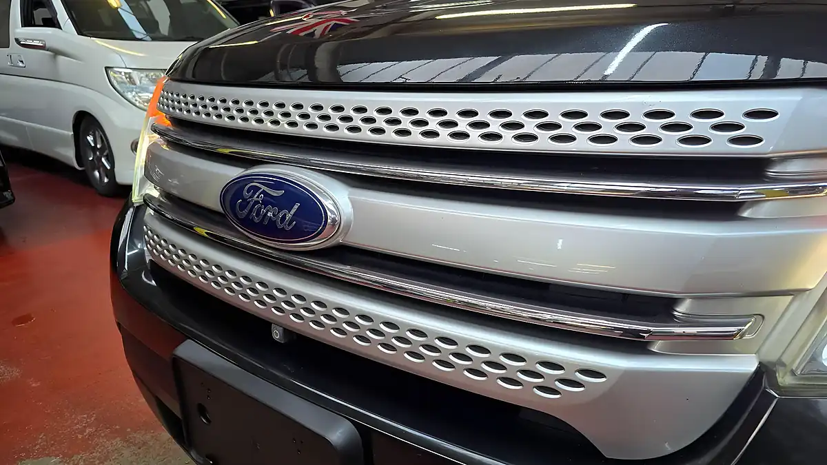 Used 2015 Ford Explorer Xlt Black - Interior and Exterior details 15
