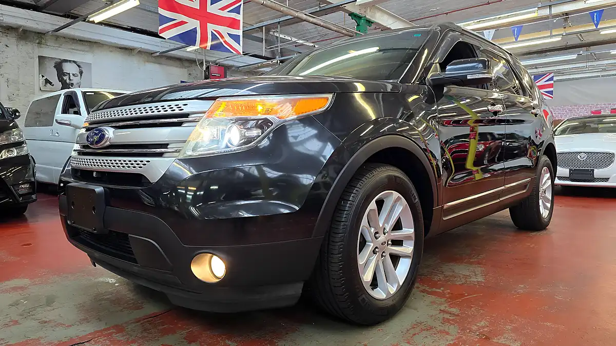 Used 2015 Ford Explorer Xlt Black - Interior and Exterior details 17