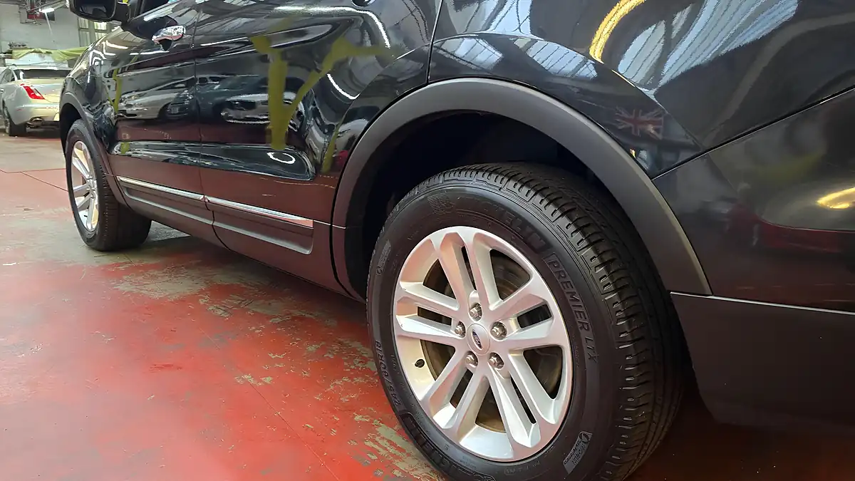 Used 2015 Ford Explorer Xlt Black - Interior and Exterior details 19