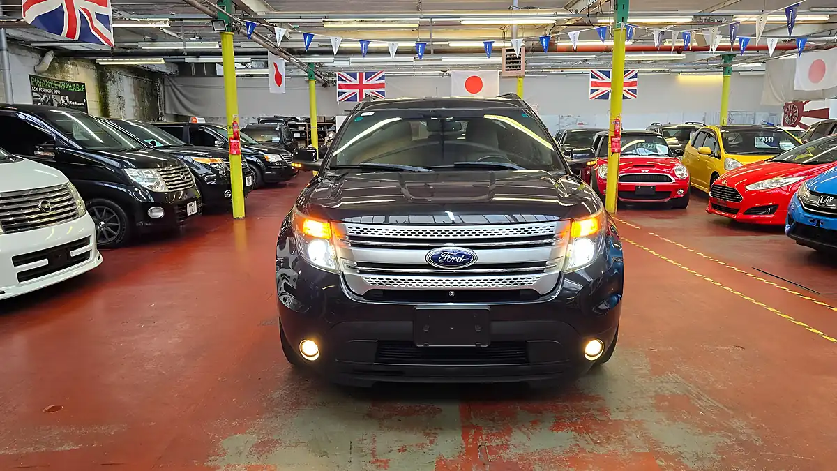 Used 2015 Ford Explorer Xlt Black - Interior and Exterior details 2