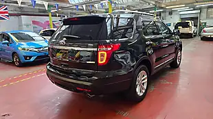 Used 2015 Ford Explorer Xlt Black - Interior and Exterior details 4