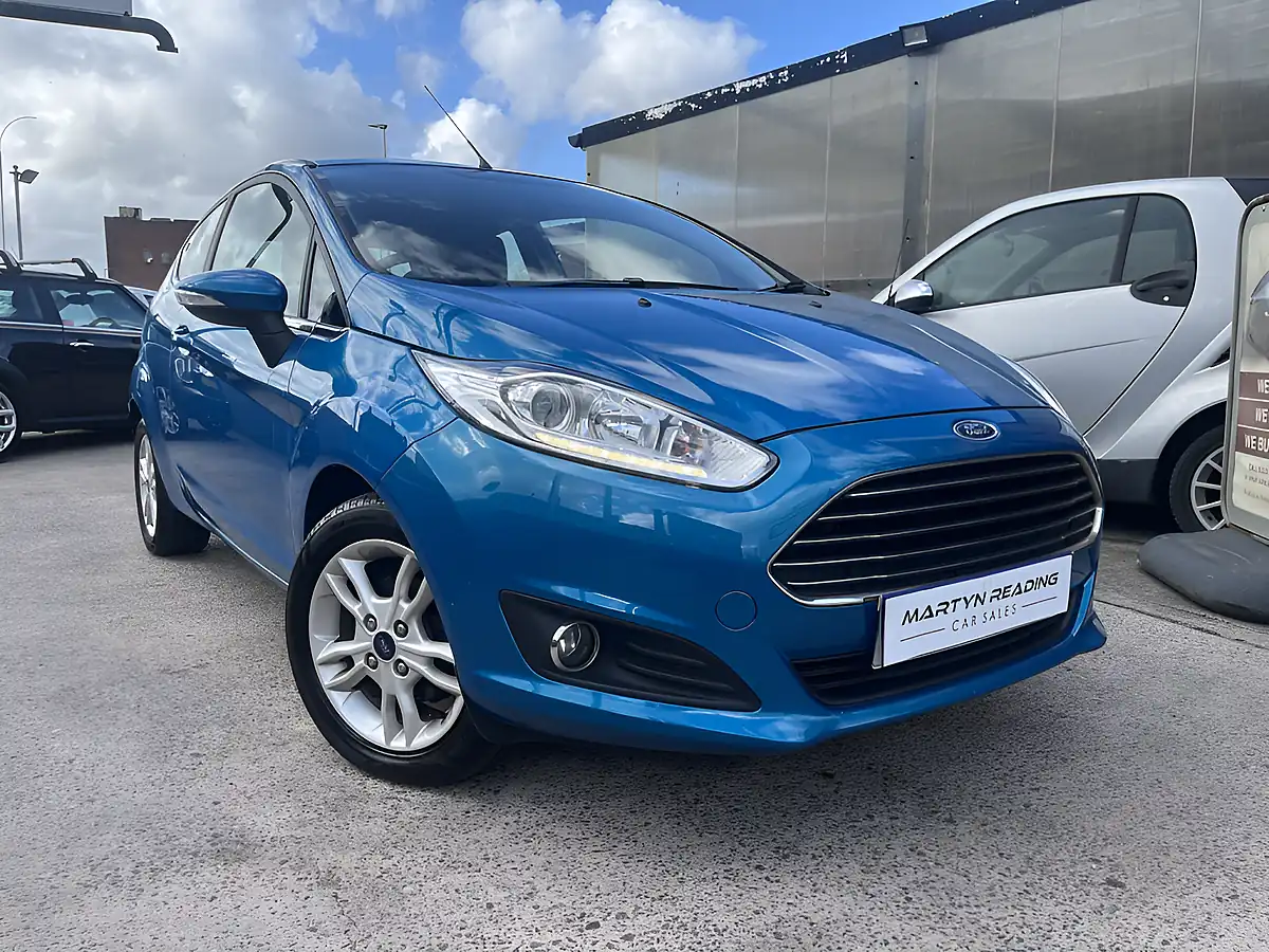 Used 2015 Ford Fiesta Blue - Front View