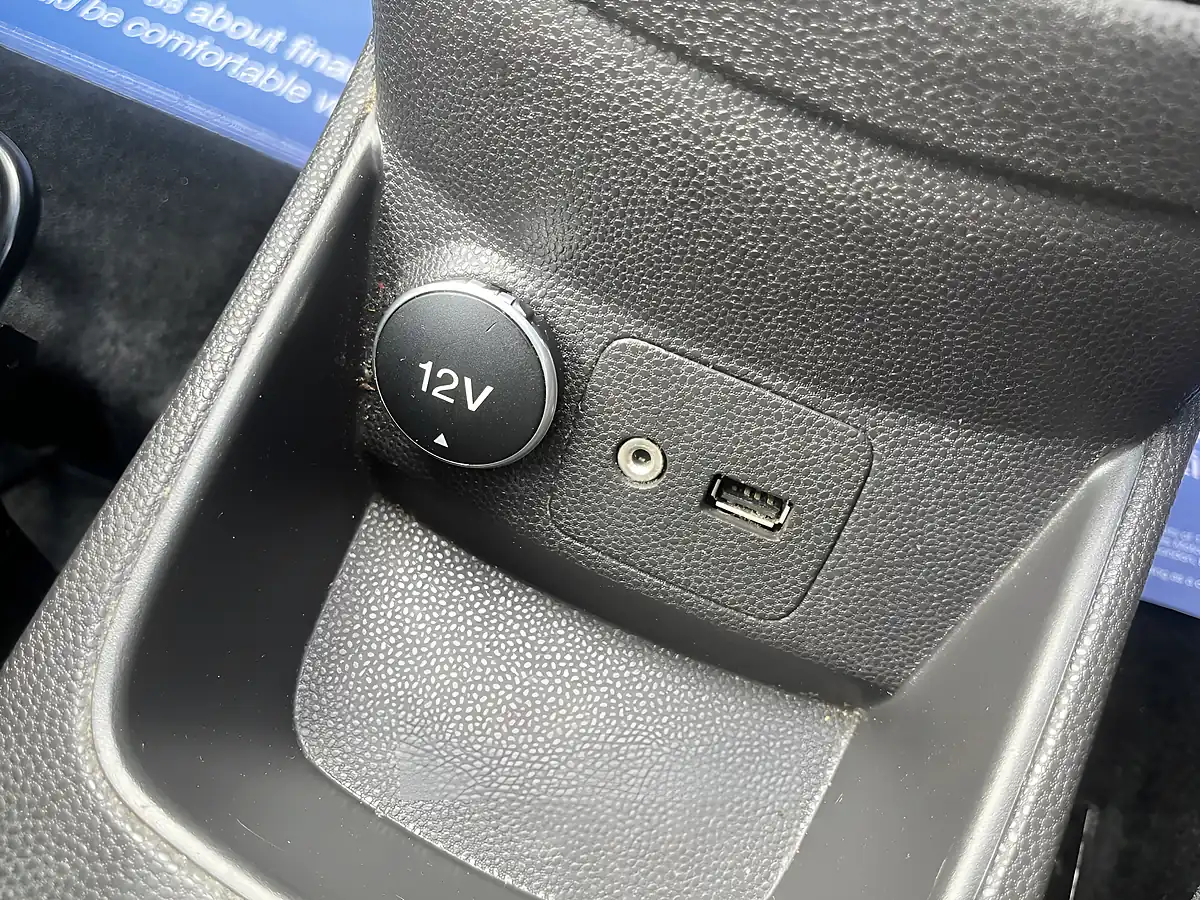 Used 2015 Ford Fiesta Blue - Interior and Exterior details 12