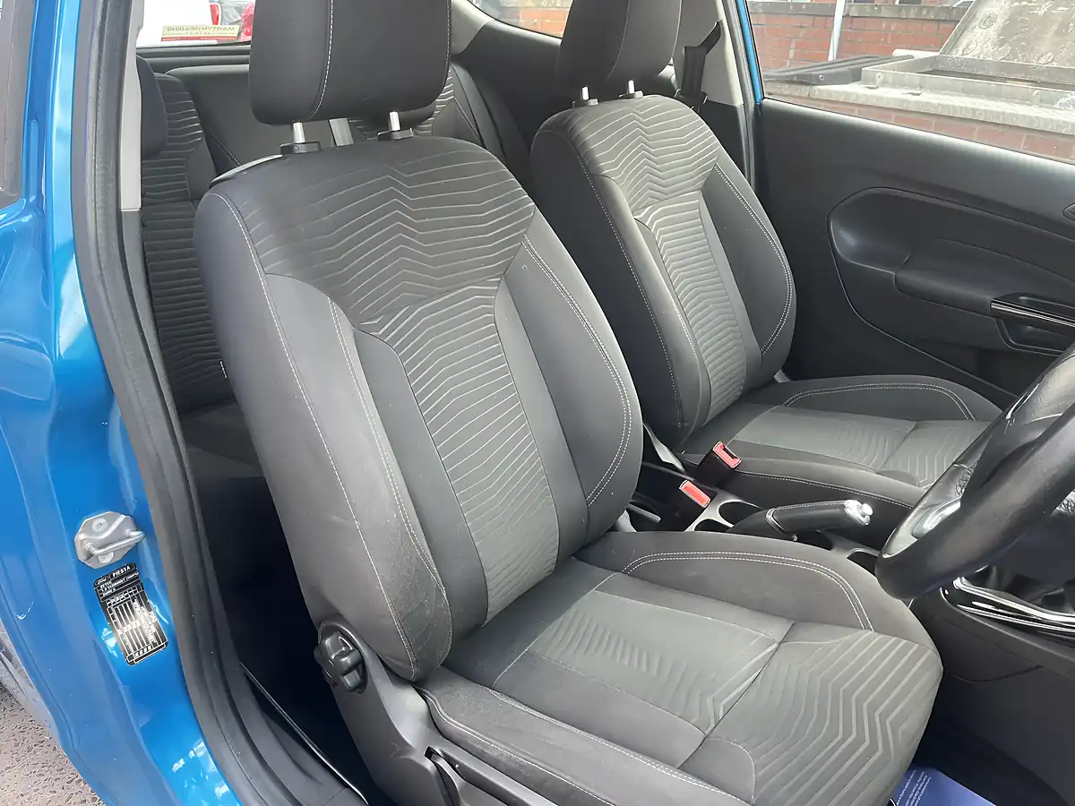 Used 2015 Ford Fiesta Blue - Interior and Exterior details 16