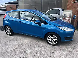 Used 2015 Ford Fiesta Blue - Interior and Exterior details 3