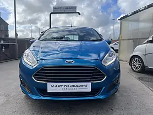 Used 2015 Ford Fiesta Blue - Interior and Exterior details 4