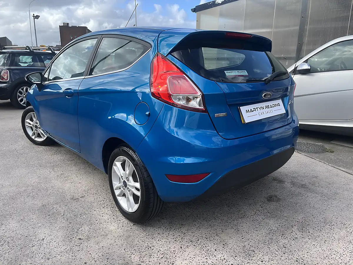 Used 2015 Ford Fiesta Blue - Interior and Exterior details 5