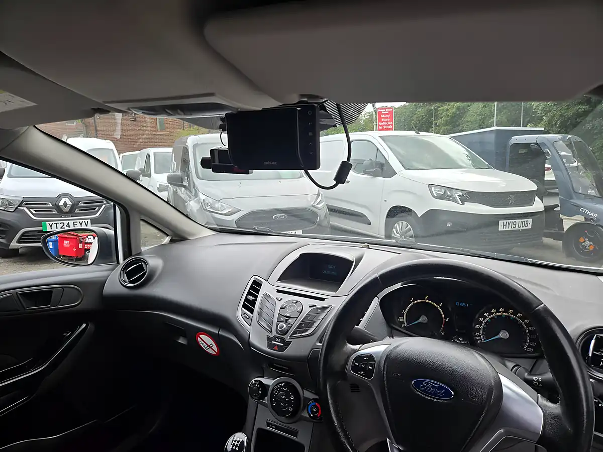 Used 2015 Ford Fiesta Econetic Van White - Interior and Exterior details 11