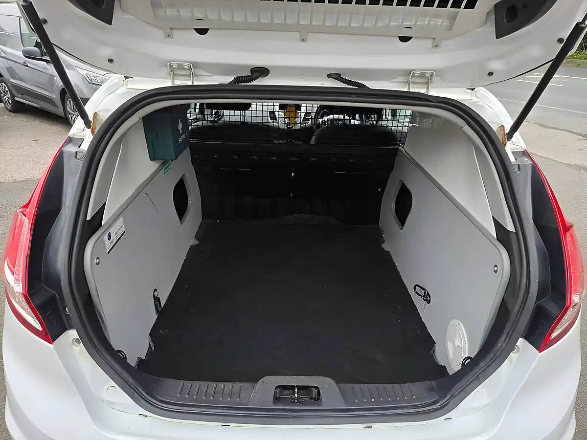 Used 2015 Ford Fiesta Econetic Van White - Interior and Exterior details 5