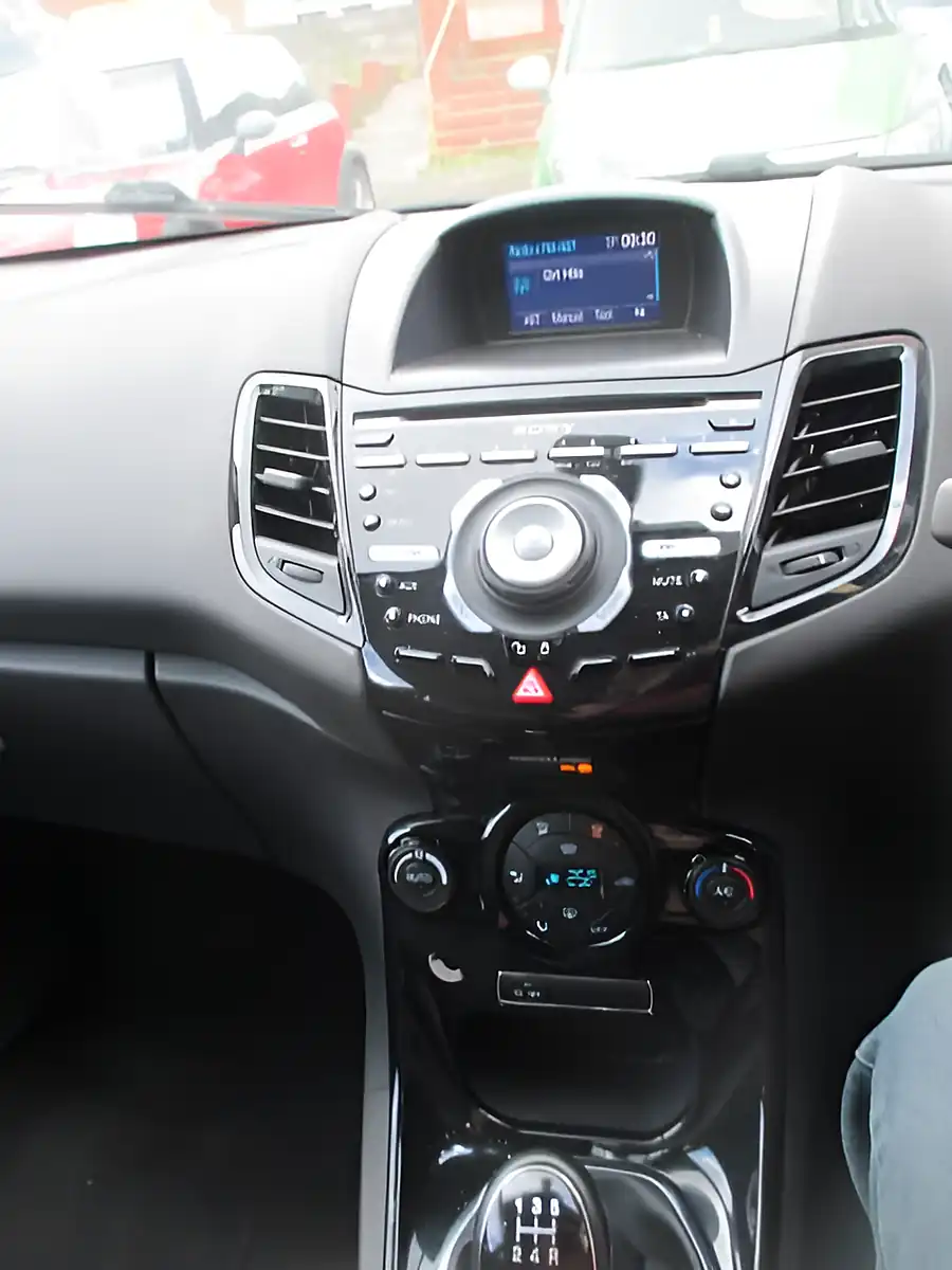 Used 2015 Ford Fiesta Grey - Interior and Exterior details 8