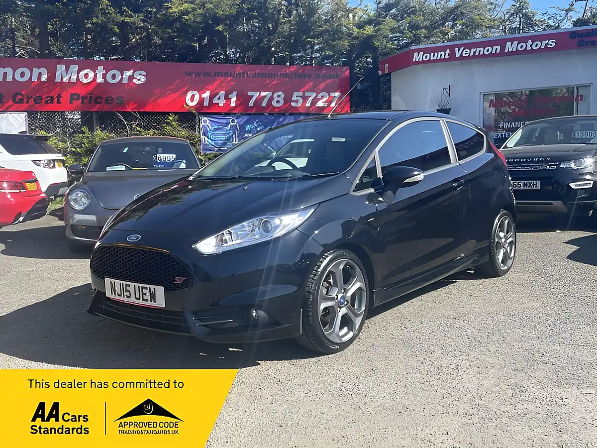 Used 2015 Ford Fiesta ST-2 Black - Front View