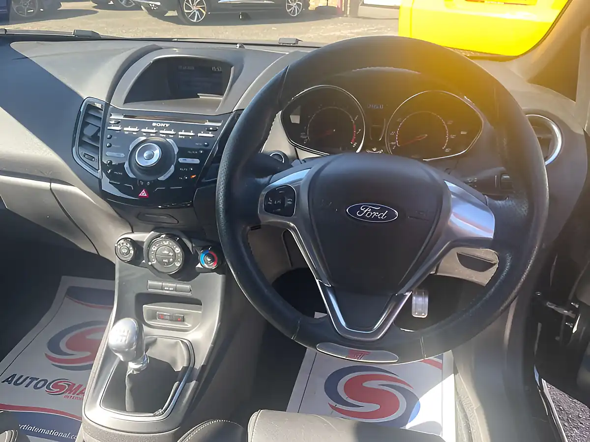 Used 2015 Ford Fiesta ST-2 Black - Interior and Exterior details 13