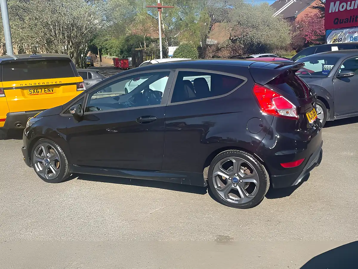 Used 2015 Ford Fiesta ST-2 Black - Interior and Exterior details 6