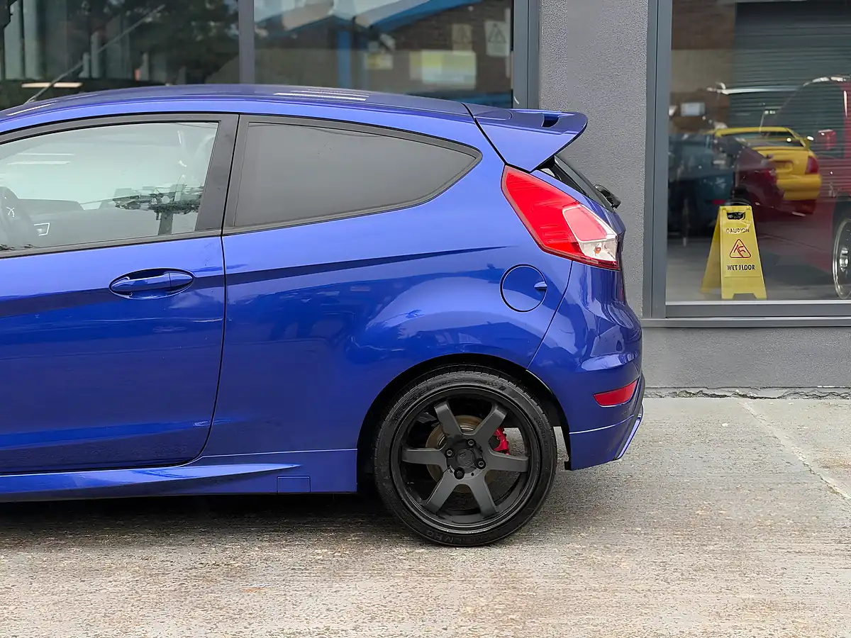 Used 2015 Ford Fiesta ST-2 Blue - Interior and Exterior details 13
