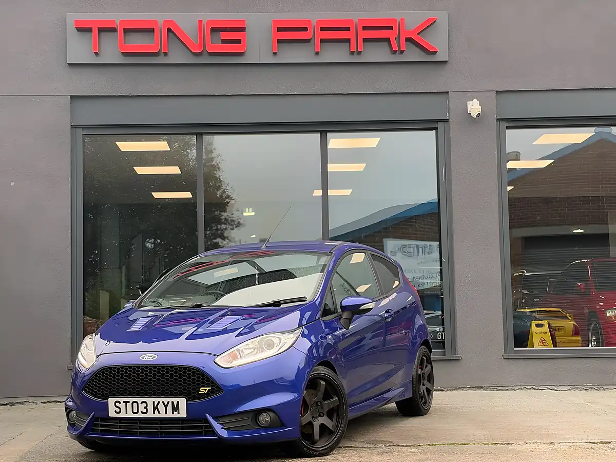 Used 2015 Ford Fiesta ST-2 Blue - Interior and Exterior details 2