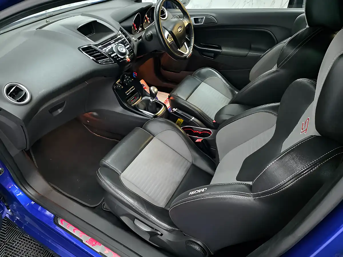 Used 2015 Ford Fiesta ST-2 Blue - Interior and Exterior details 12