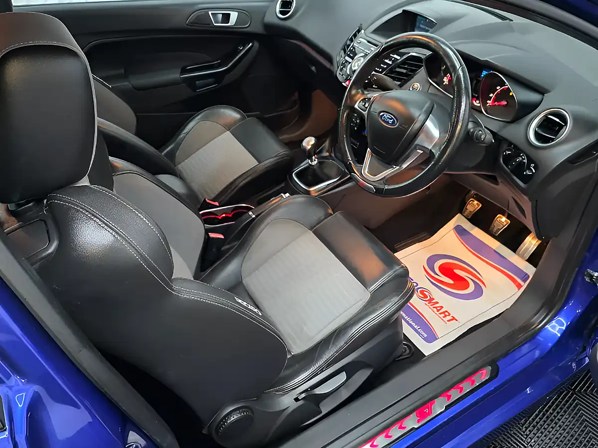 Used 2015 Ford Fiesta ST-2 Blue - Interior and Exterior details 13