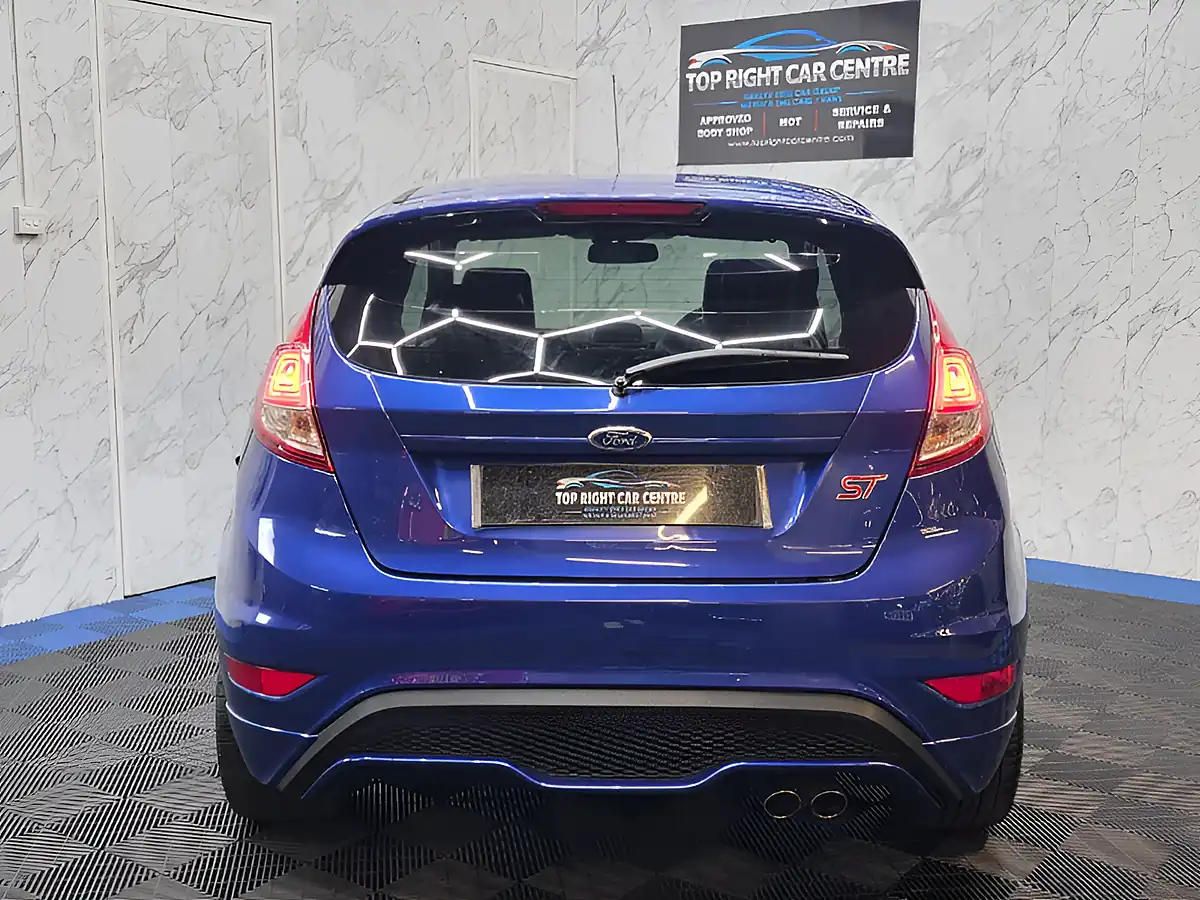 Used 2015 Ford Fiesta ST-2 Blue - Interior and Exterior details 5