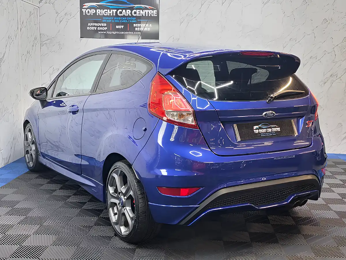 Used 2015 Ford Fiesta ST-2 Blue - Interior and Exterior details 6