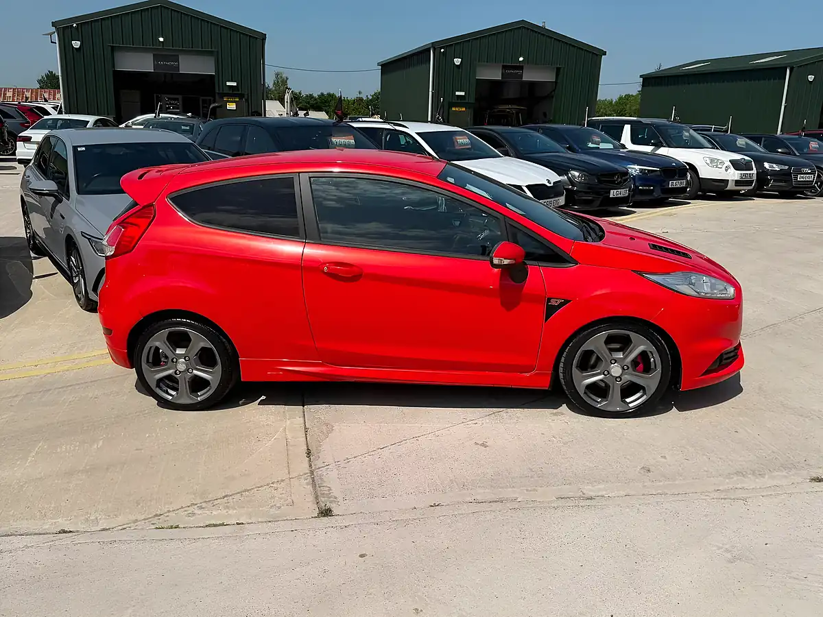 Used 2015 Ford Fiesta ST-2 Orange - Interior and Exterior details 10