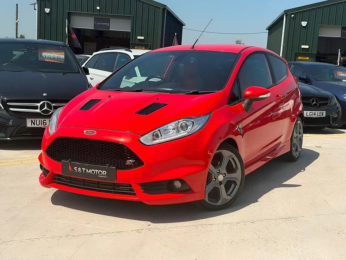 Used 2015 Ford Fiesta ST-2 Orange - Interior and Exterior details 6