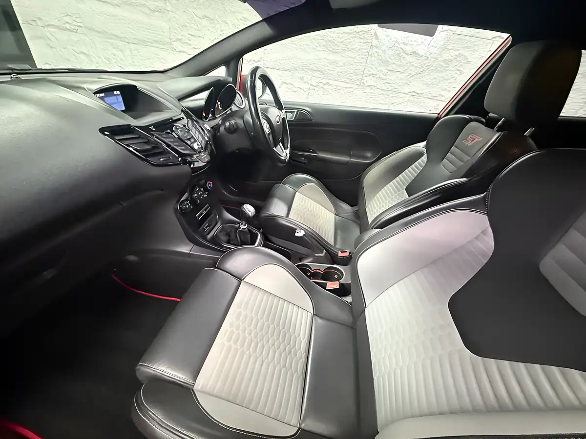 Used 2015 Ford Fiesta ST-2 Orange - Interior and Exterior details 7