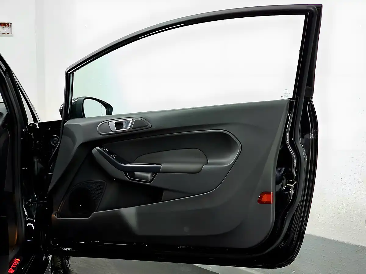 Used 2015 Ford Fiesta ST-2 Panther Black - Interior and Exterior details 16