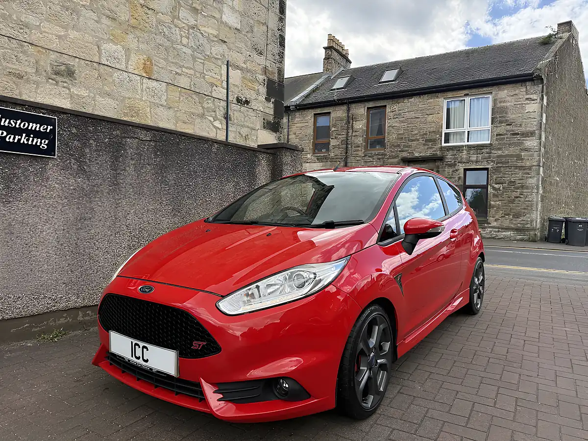 Used 2015 Ford Fiesta ST-2 Red - Front View