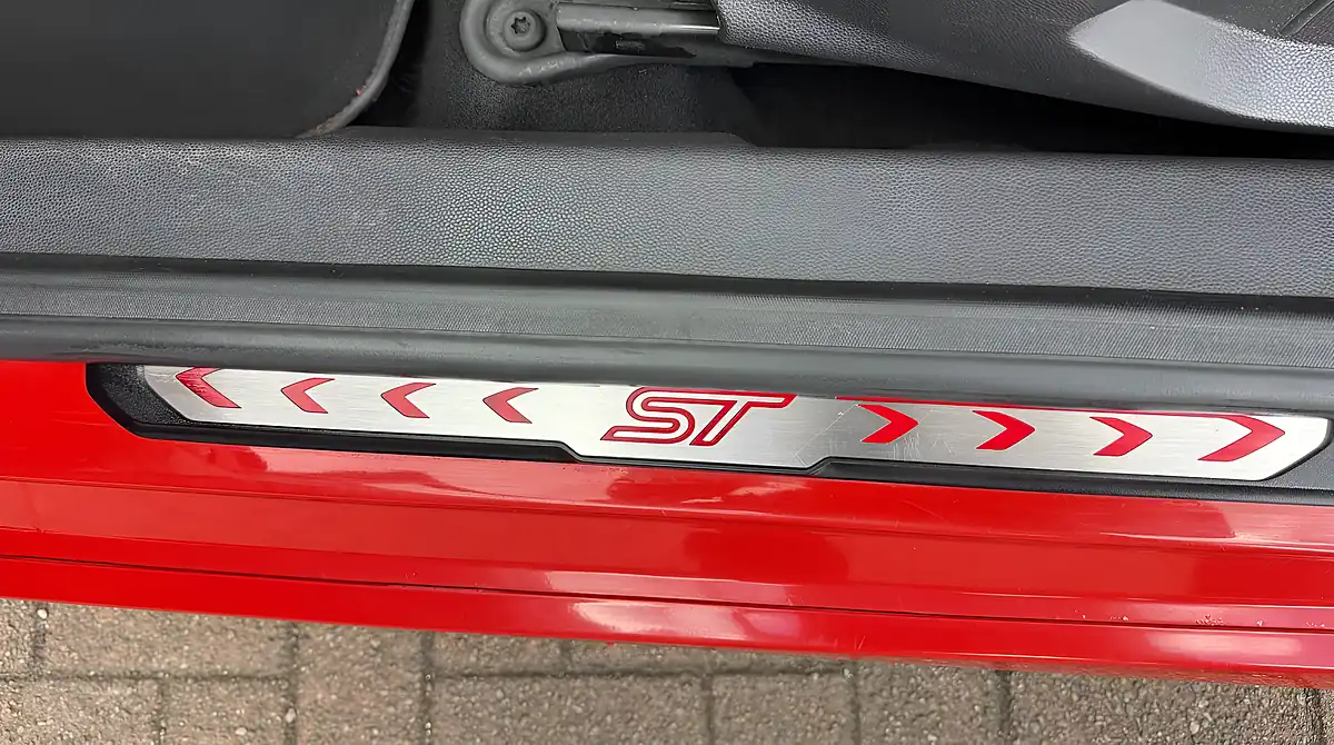 Used 2015 Ford Fiesta ST-2 Red - Interior and Exterior details 15