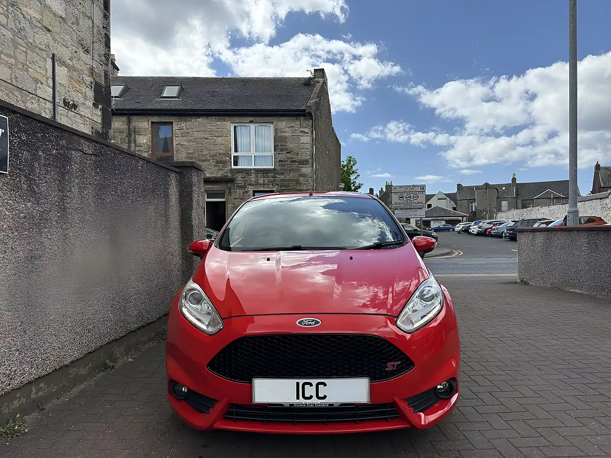 Used 2015 Ford Fiesta ST-2 Red - Interior and Exterior details 5
