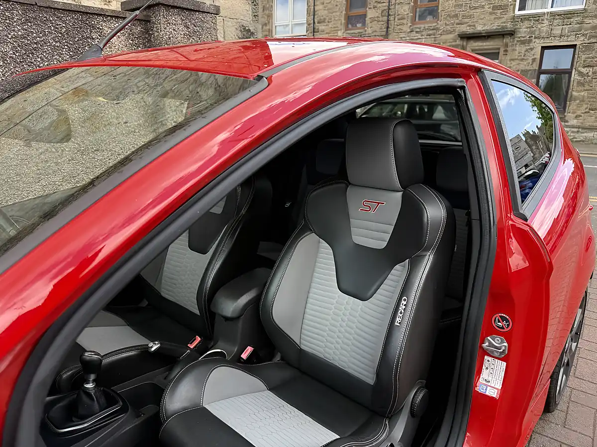 Used 2015 Ford Fiesta ST-2 Red - Interior and Exterior details 7