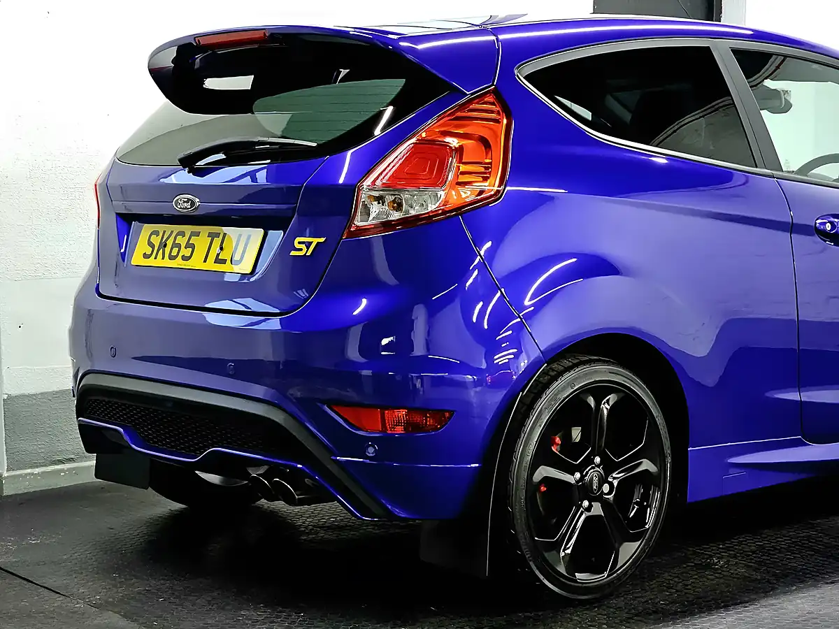 Used 2015 Ford Fiesta ST-3 Spirit Blue - Interior and Exterior details 20