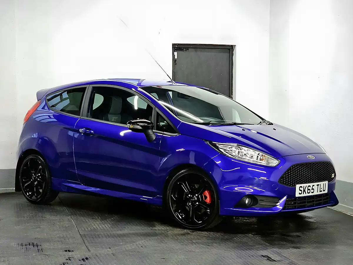 Used 2015 Ford Fiesta ST-3 Spirit Blue - Interior and Exterior details 7